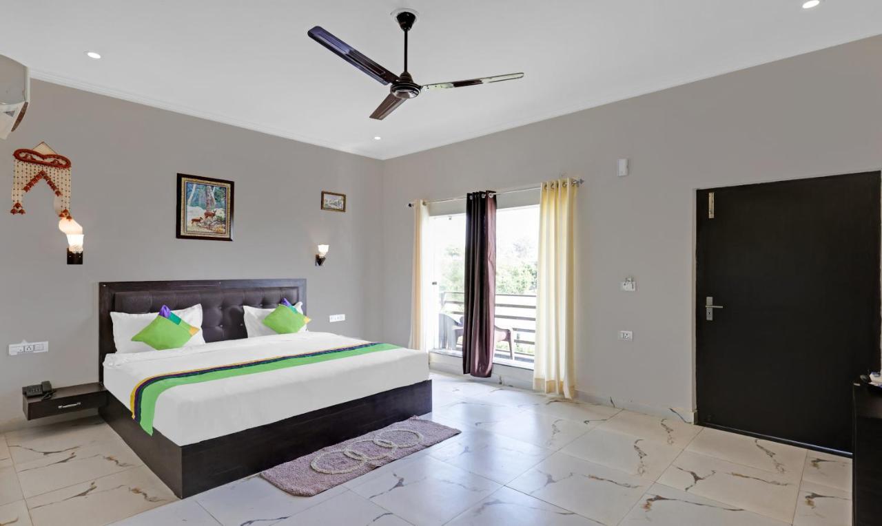 Treebo Kaira Resort With Pool View, 5 Km From Jim Corbett Jungle Safari Rāmnagar Exteriör bild