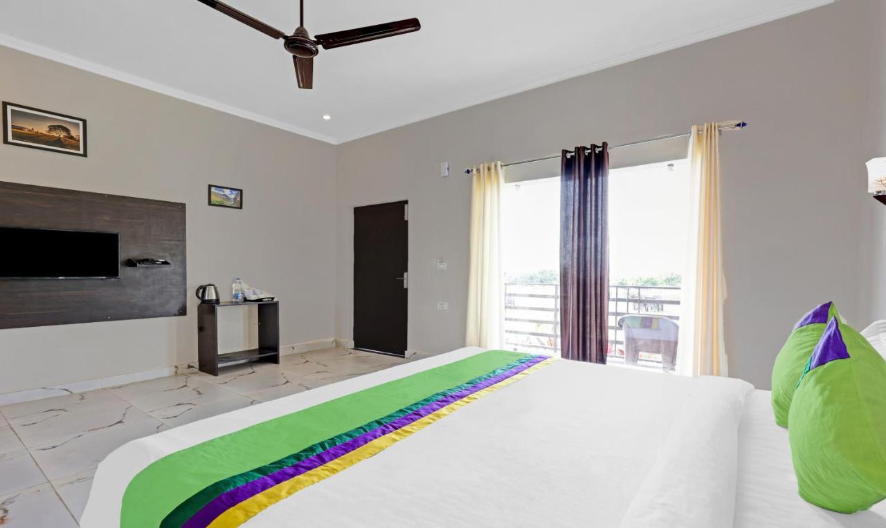 Treebo Kaira Resort With Pool View, 5 Km From Jim Corbett Jungle Safari Rāmnagar Exteriör bild