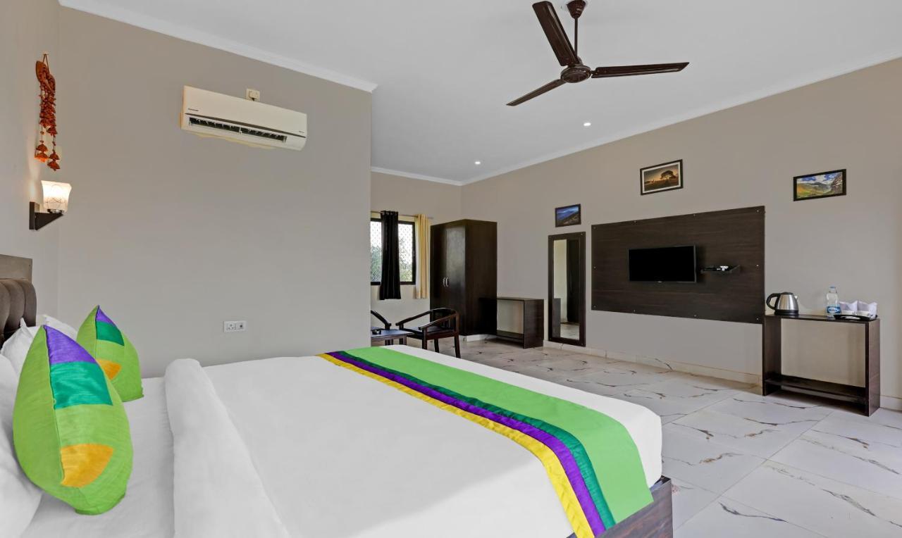 Treebo Kaira Resort With Pool View, 5 Km From Jim Corbett Jungle Safari Rāmnagar Exteriör bild