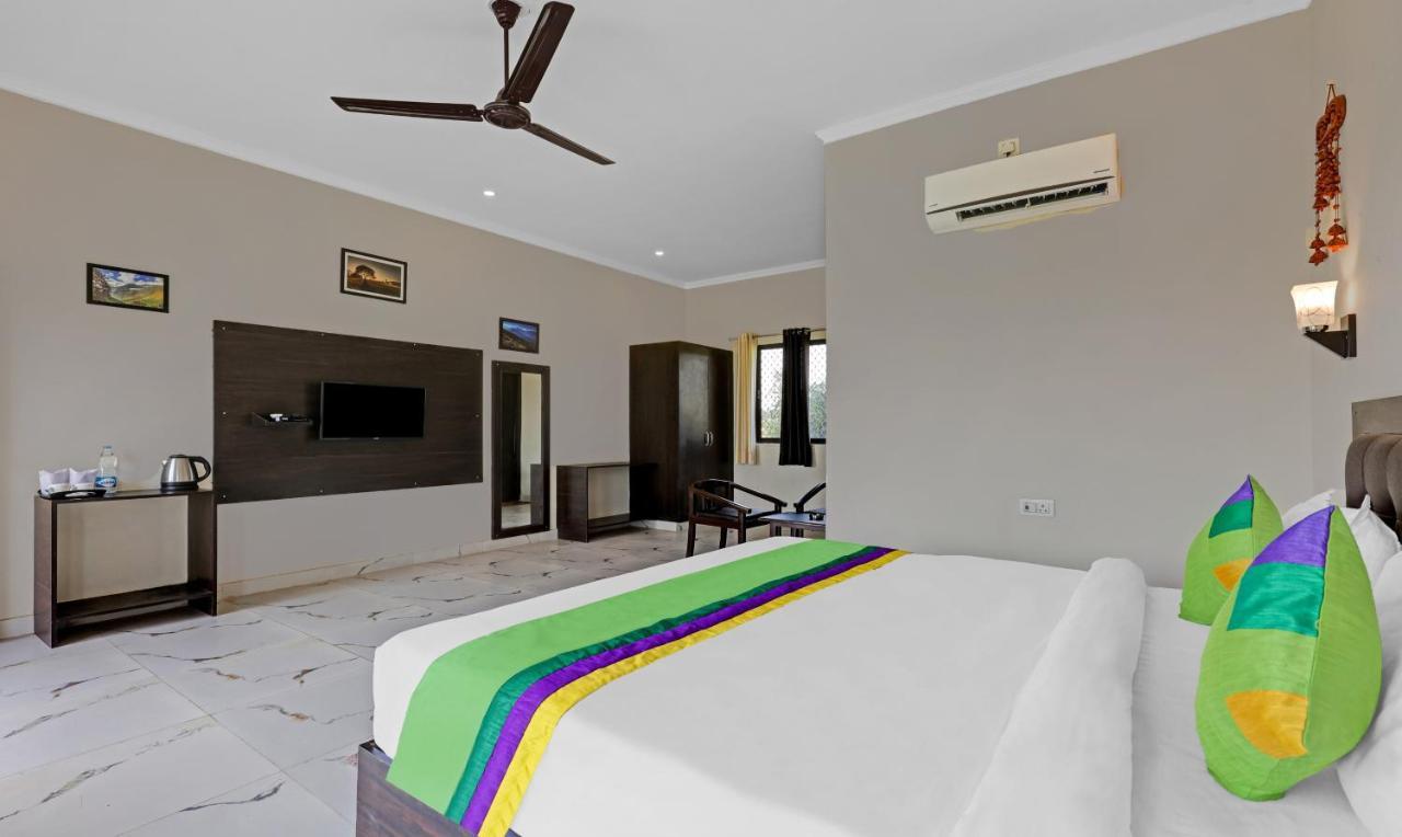 Treebo Kaira Resort With Pool View, 5 Km From Jim Corbett Jungle Safari Rāmnagar Exteriör bild